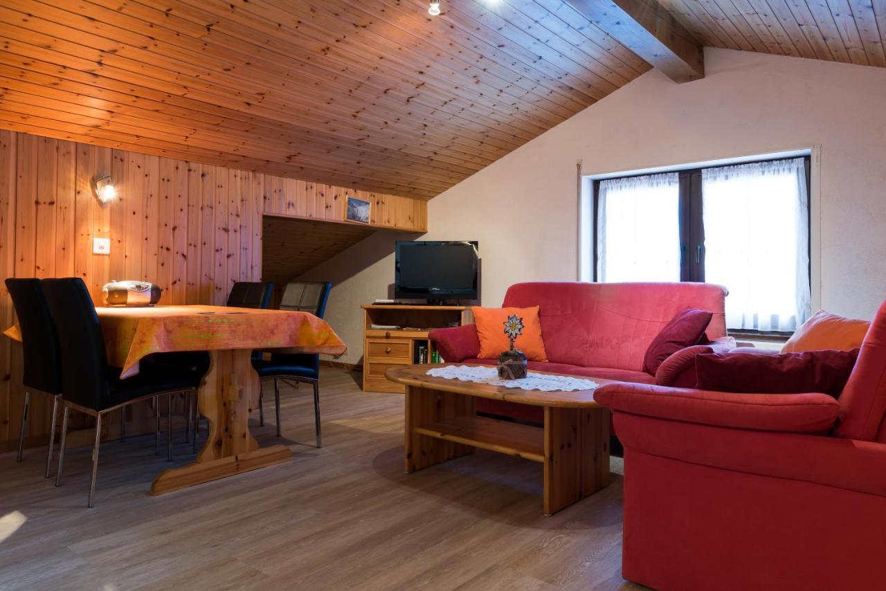 Apartments Orphelja ザース・グルント エクステリア 写真